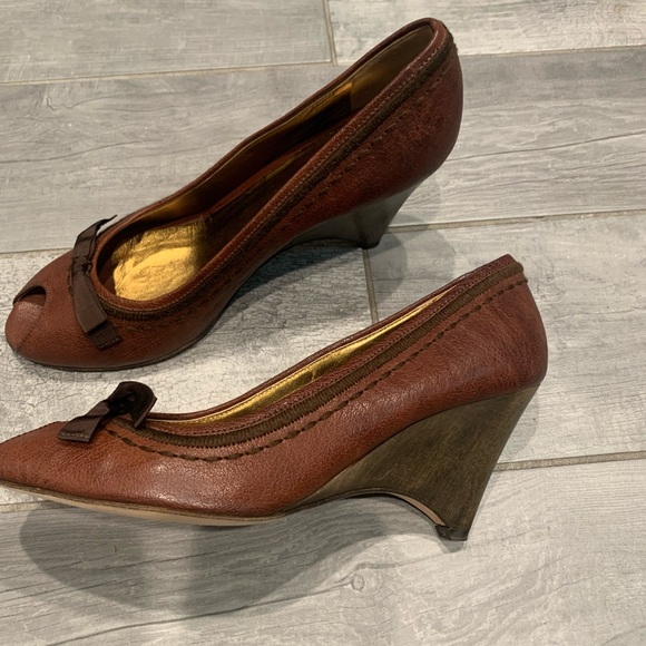 MIU MIU pep toe shoes , immaculate condition, size 40 - Picture 7 of 8